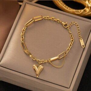 18k Gold Plated Heart Pendant Bracelet